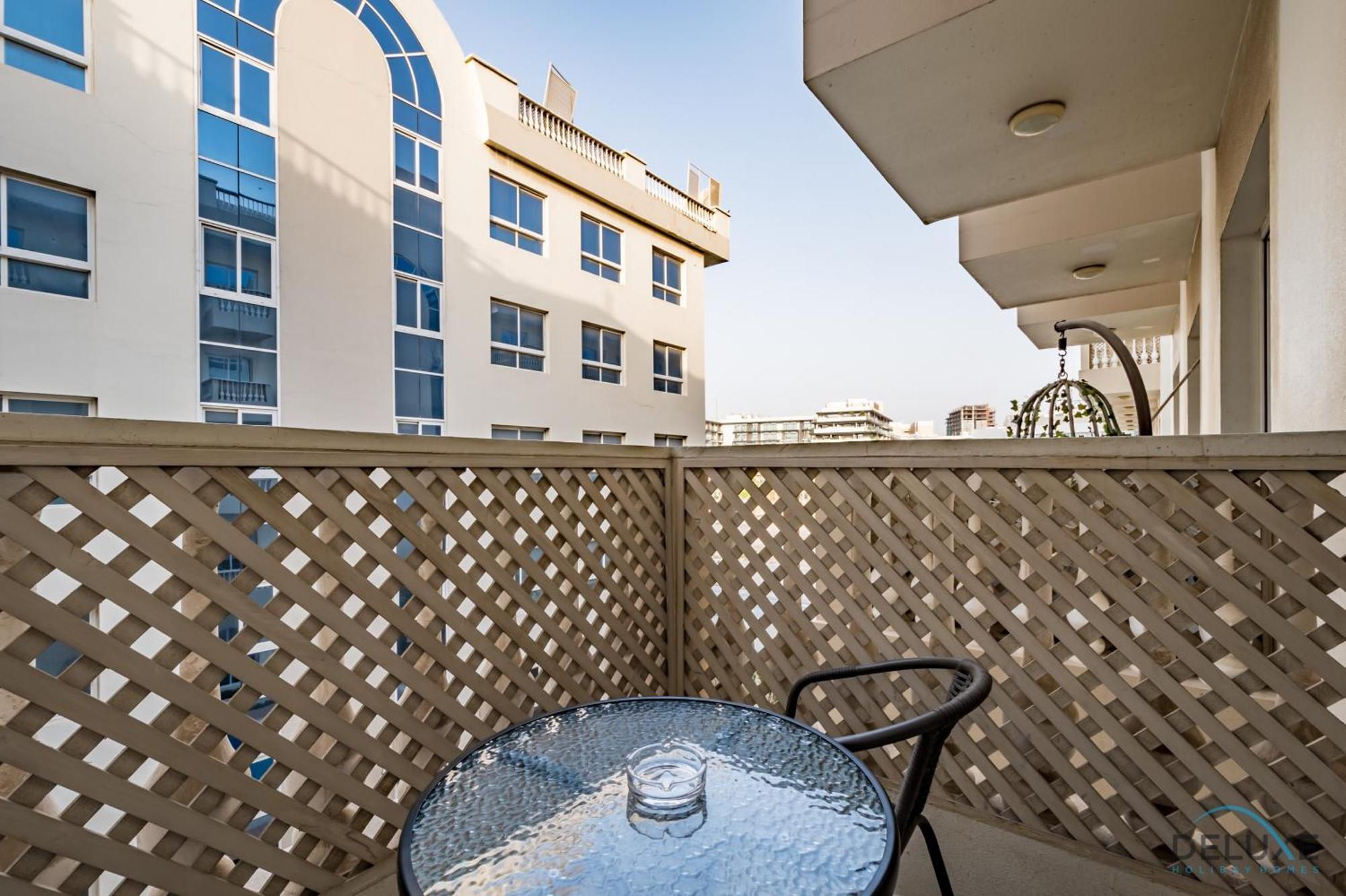 Modern Studio In Hanover Square, Jumeirah Village Circle By Deluxe Holiday Homes Dubai Exterior photo